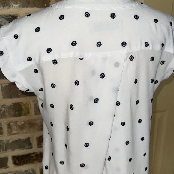 Loft Floral Embroidered Dots Top Cap Sleeve Wrap Pleated Button Up White Navy XS - Picture 6 of 12